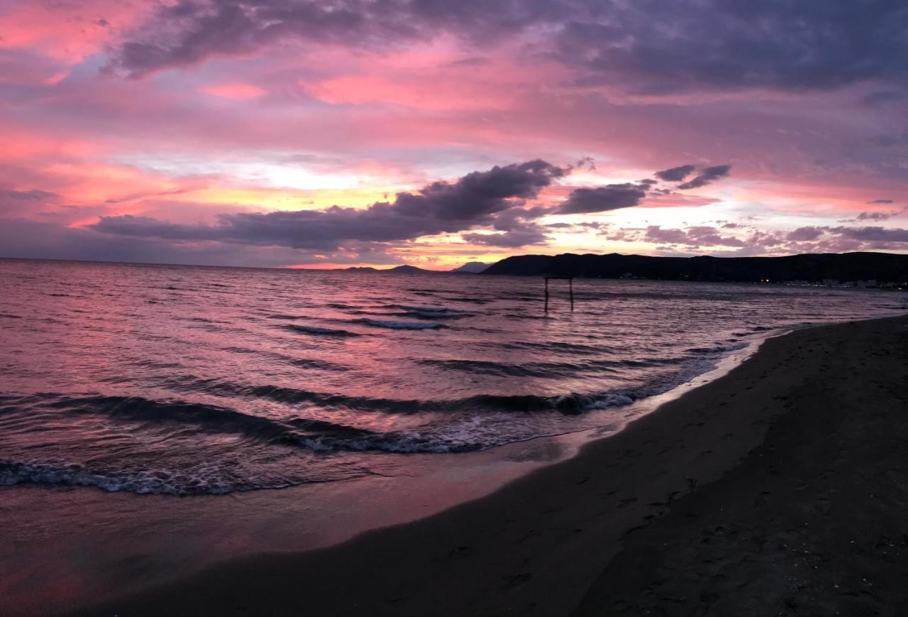 Kompleksi Turistik Leonardo Shëngjin Exteriér fotografie